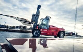 Raising the bar on forklift flexibility